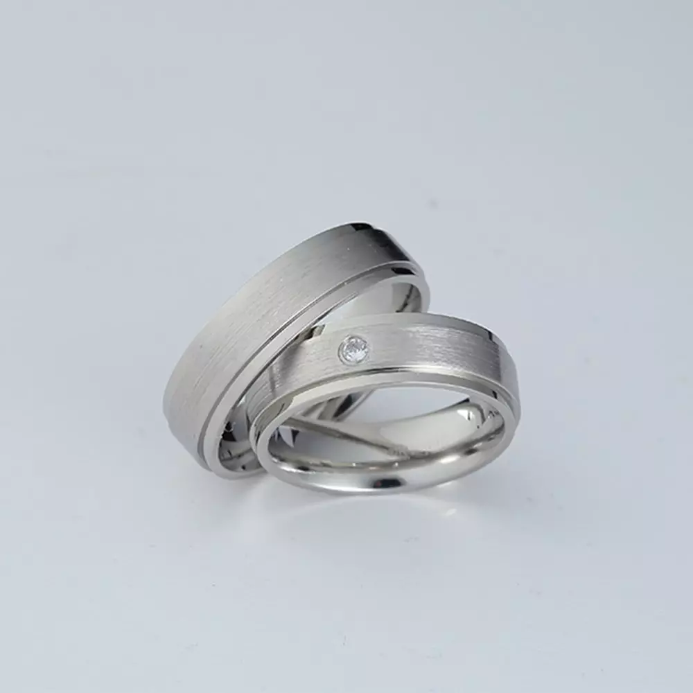 Before Basic Jewelry Photo Retouching for Rings